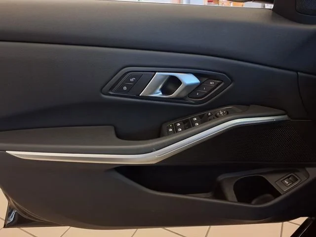 Used 2026  BMW 330i NA xDrive image 18