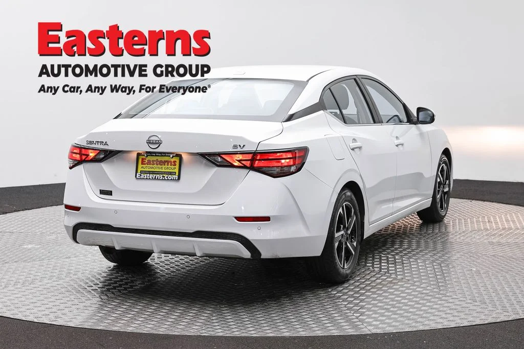 Used 2024 White Nissan SV image 5