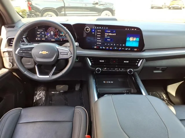 Used 2025 Sterling Gray Metallic Chevrolet Premier image 9