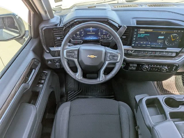 Used 2026 White Chevrolet LT image 12