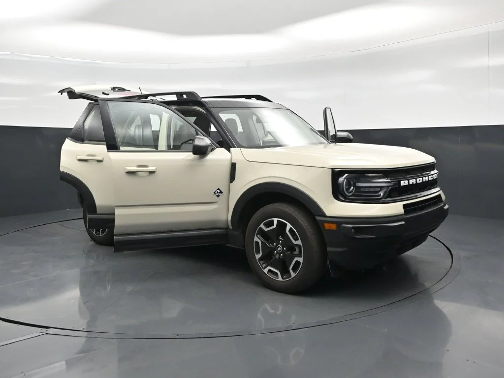 Used 2024 Beige Ford Outer Banks image 30