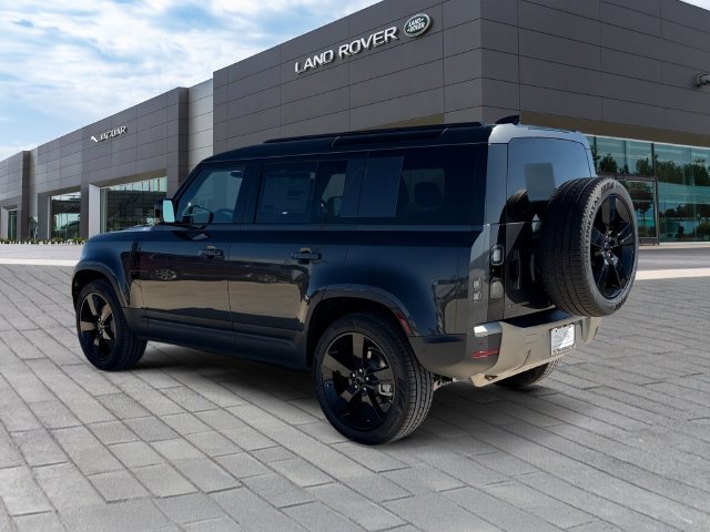 New 2026 Carpathian Grey Land Rover S image 3