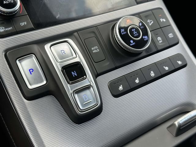 Used 2024 Silver Hyundai Calligraphy image 21