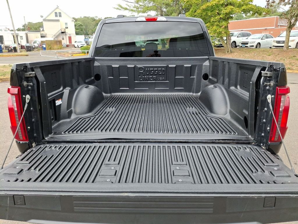 Used 2024 Black Ford XLT image 20