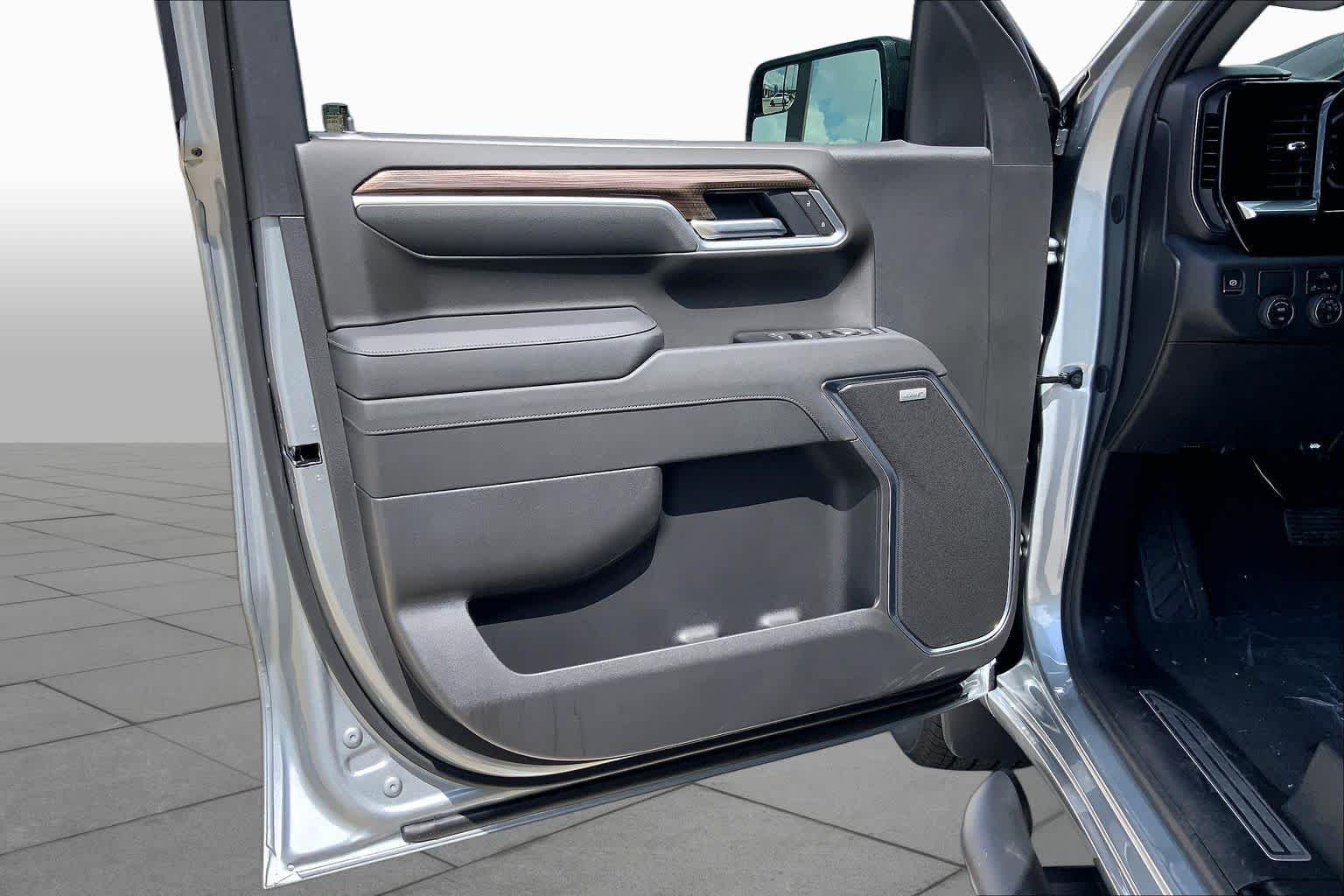 2026 Chevrolet Silverado 1500 RST - Photo 11