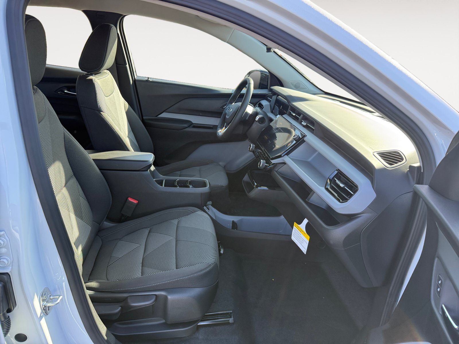 2027 Chevrolet Bolt LT - Photo 19