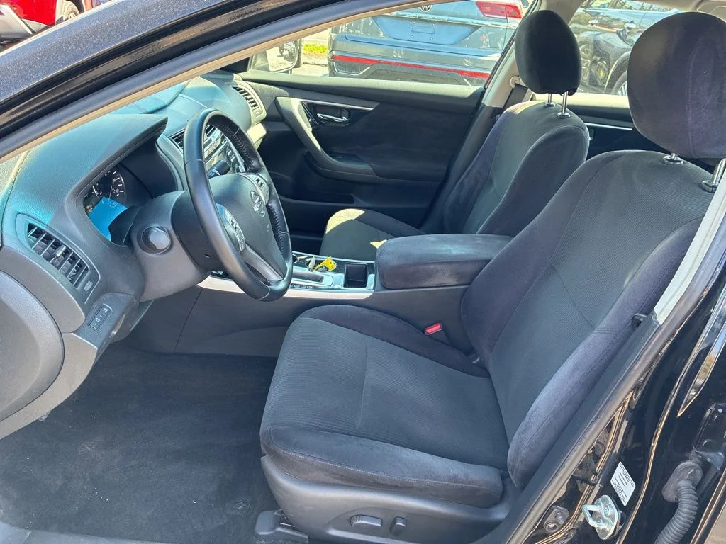 Used 2013 Black Nissan 2.5 SV image 19