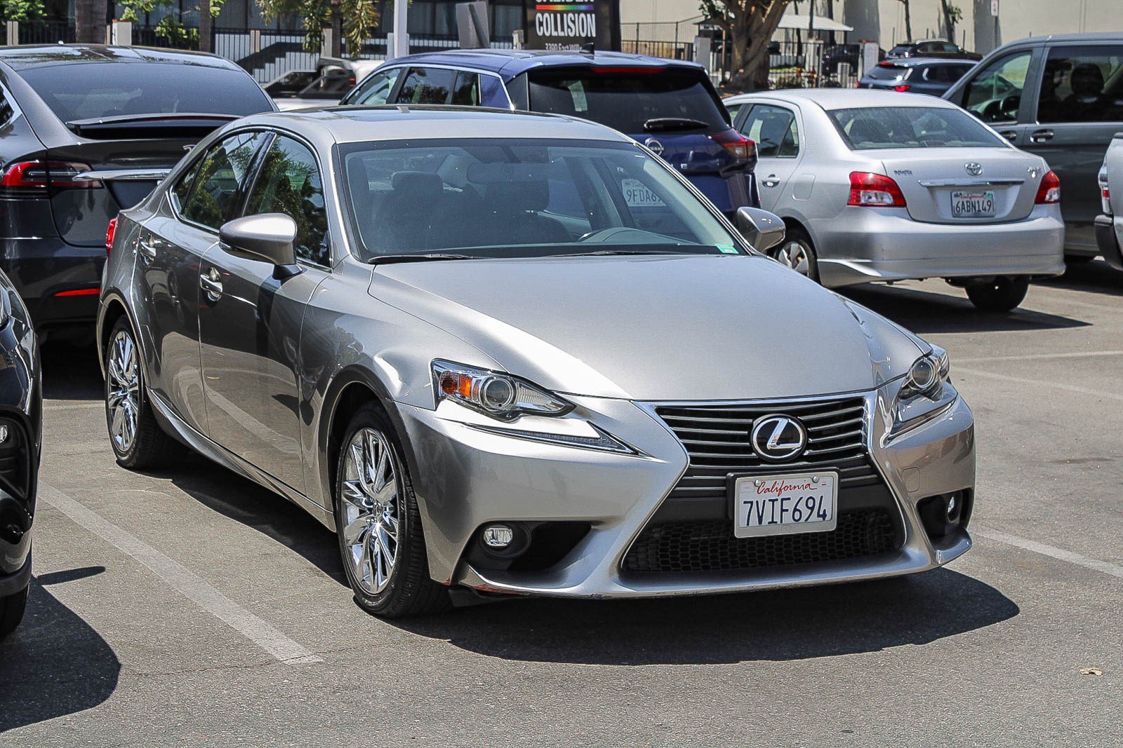 Used 2016 Atomic Silver Lexus 200t image 3