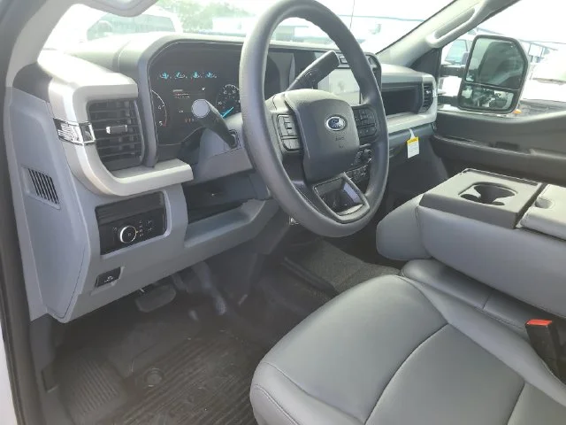 New 2026 Oxford White Ford XL image 18
