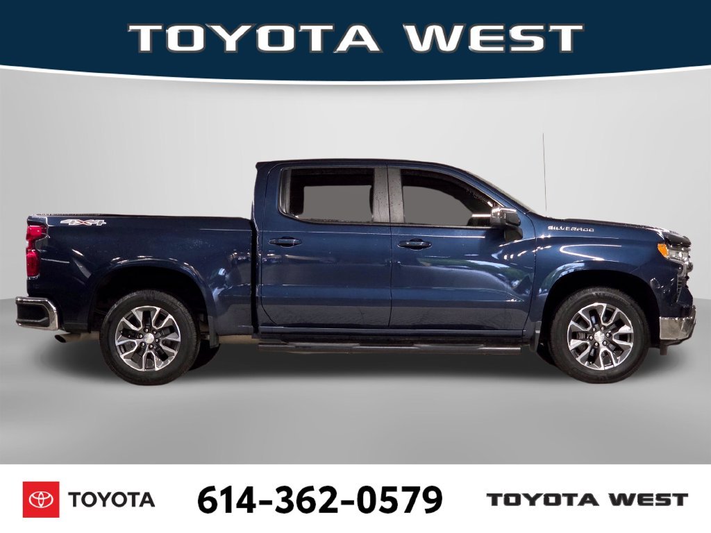 Used 2022 Blue Chevrolet LT image 4