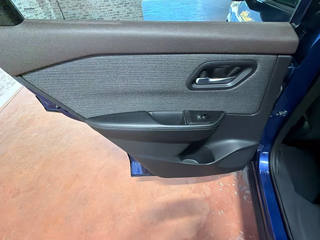 Used 2023 Caspian Blue Metallic Nissan SV image 17