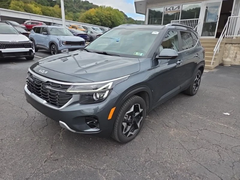 Used 2024 Gravity Gray Kia EX image 3