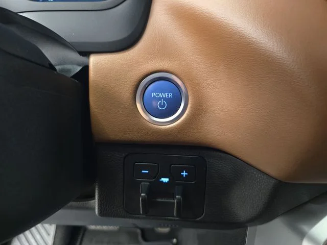 Used 2023 Pearl Toyota 1794 Edition image 32