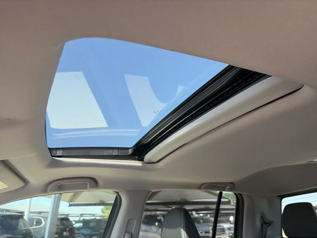 Used 2022 Silver Honda RTL image 17