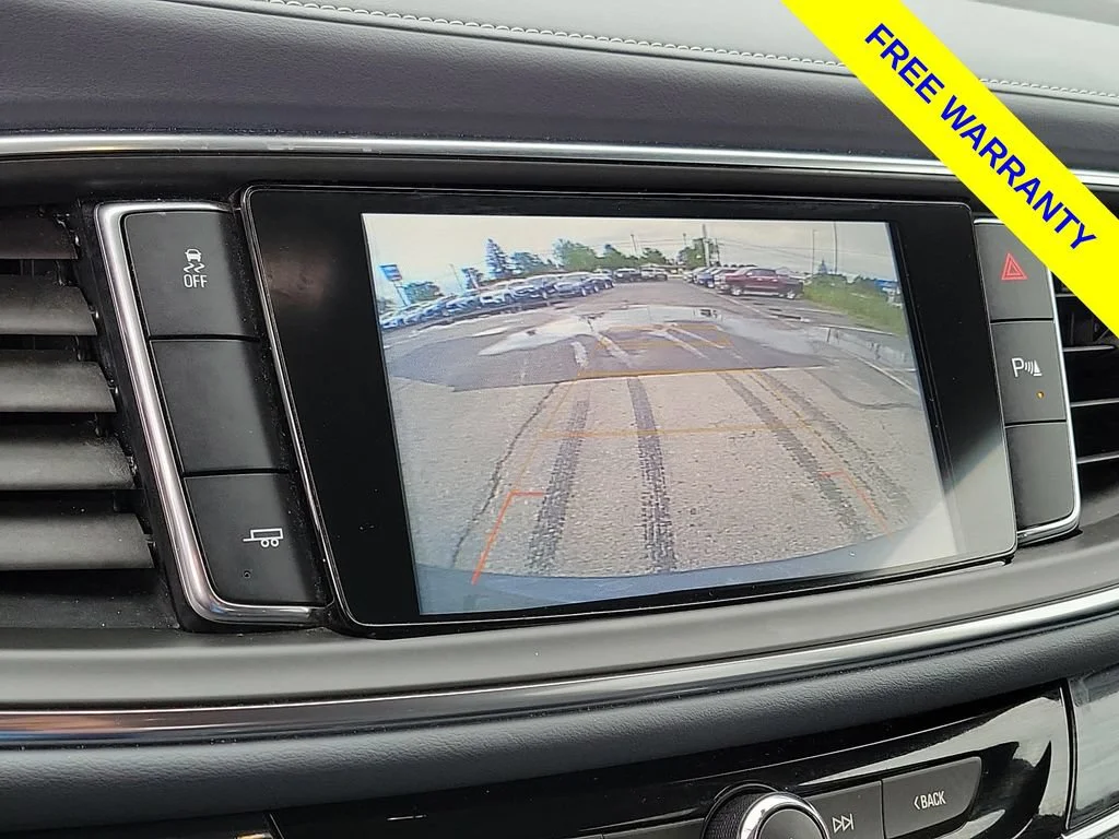 2018 Buick Enclave Essence - Photo 15