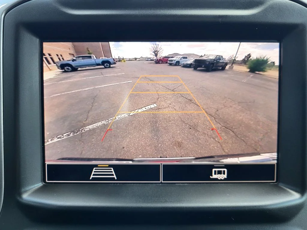 Used 2022 Summit White GMC Pro image 13