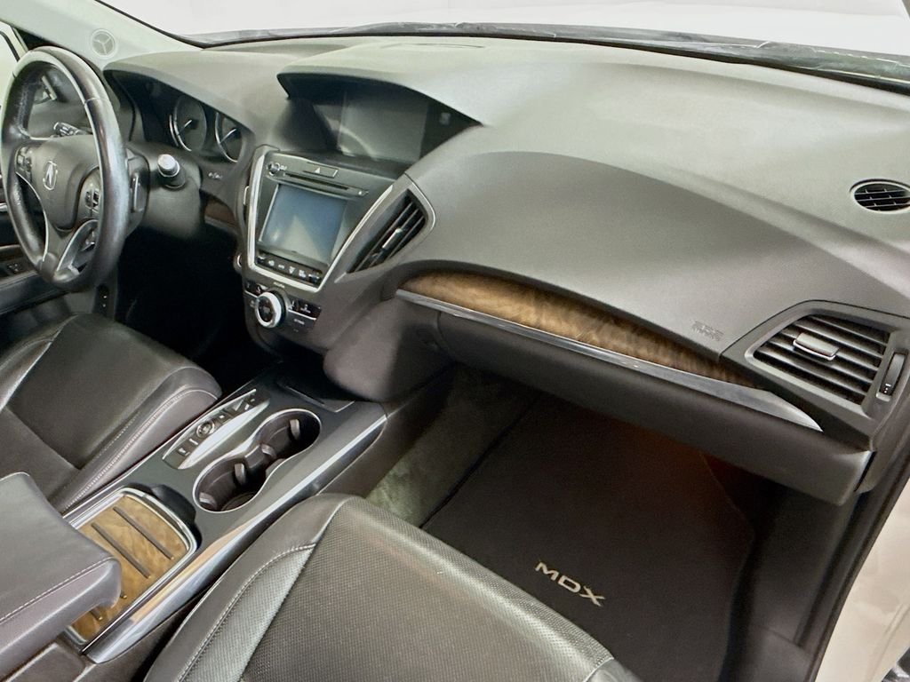 Used 2019 White Diamond Pearl Acura w/Technology Pkg image 30