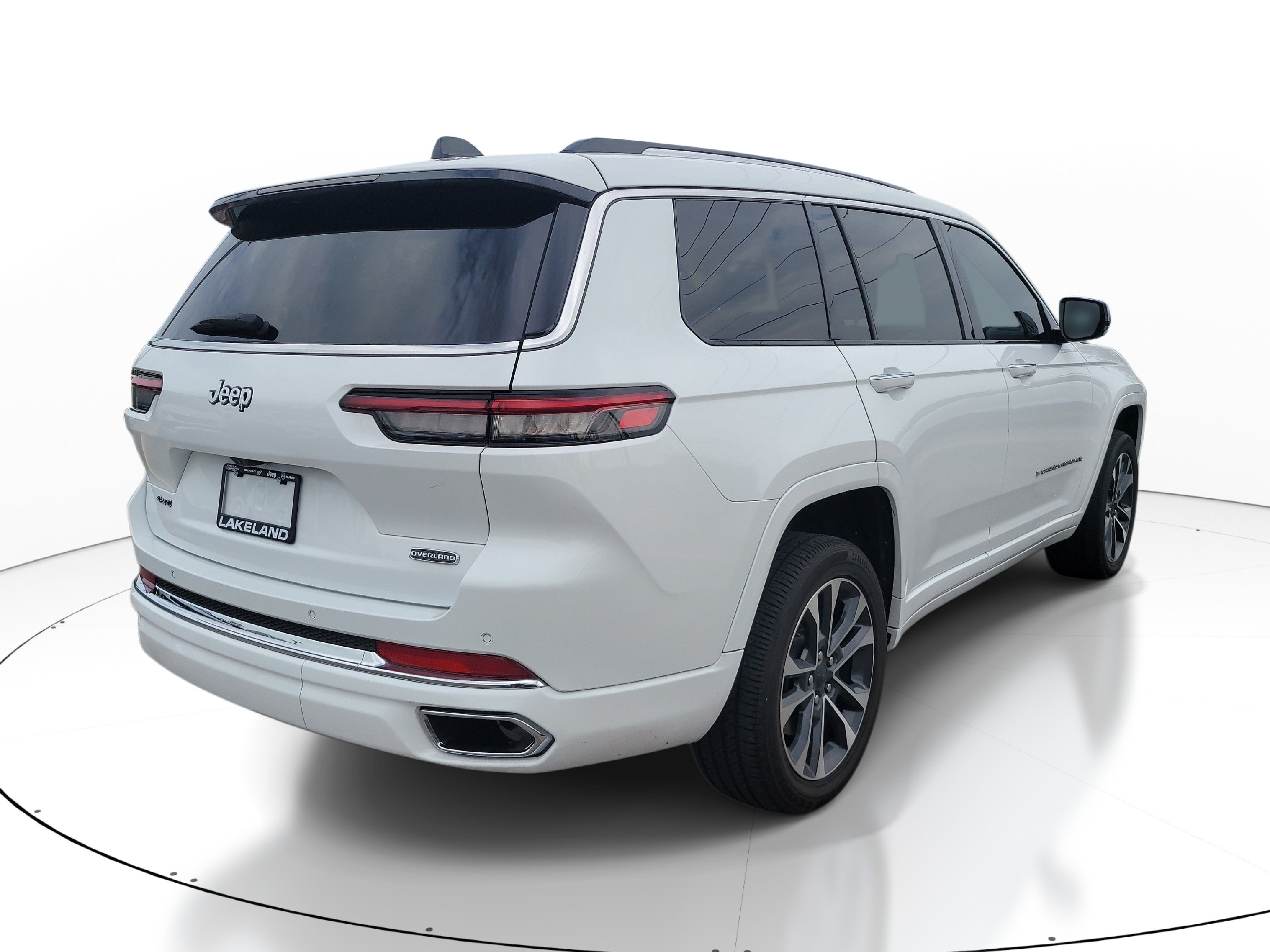 Used 2023 Bright White Clearcoat Jeep Overland image 4