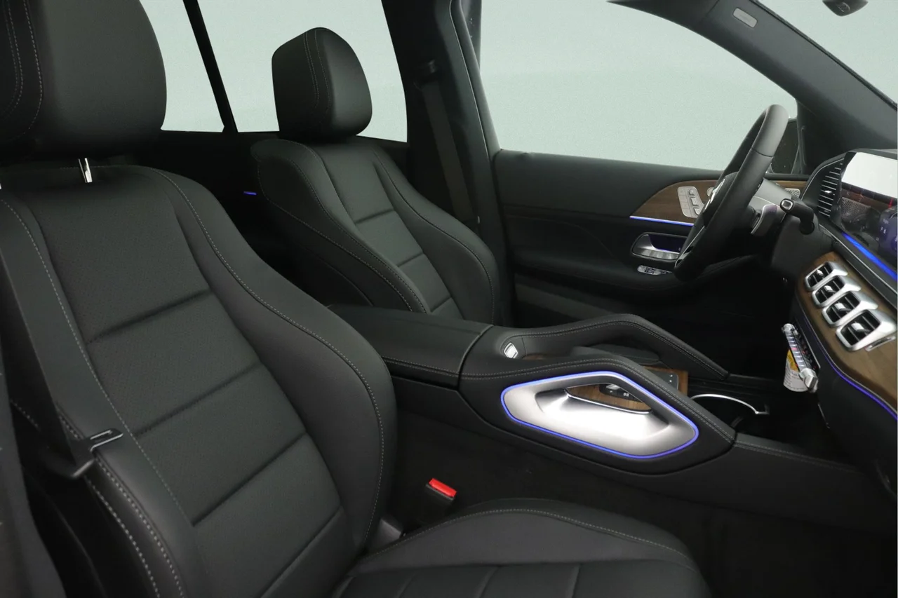 New 2026  Mercedes-Benz 350 4MATIC® image 7