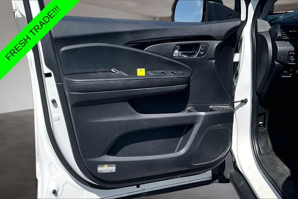 Used 2022  Honda Touring image 20