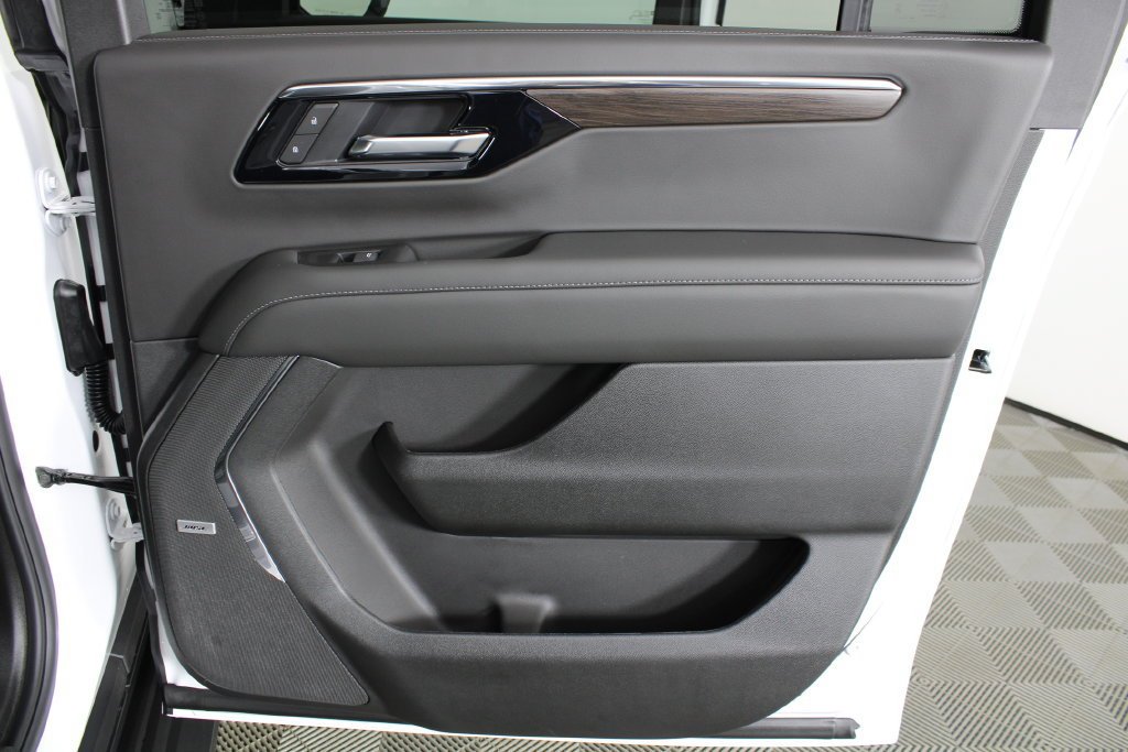 2027 Chevrolet Suburban LT - Photo 12