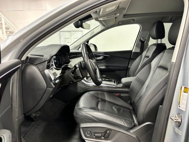 Used 2024  Audi 45 Premium Plus image 16