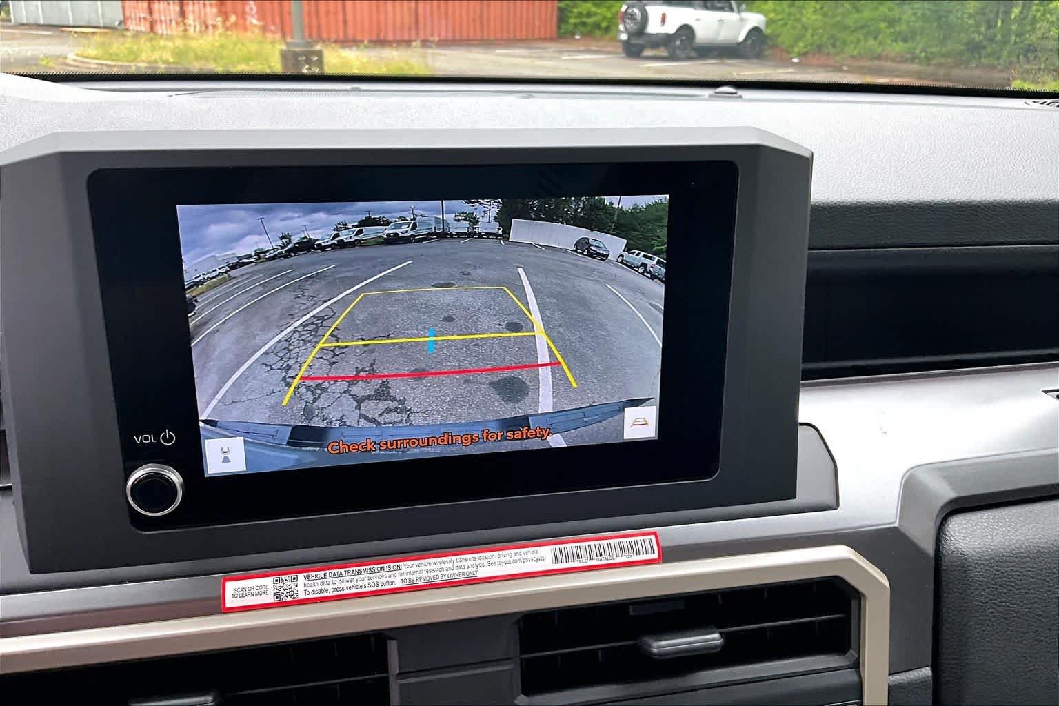 2025 Toyota Tacoma SR5 - Photo 28