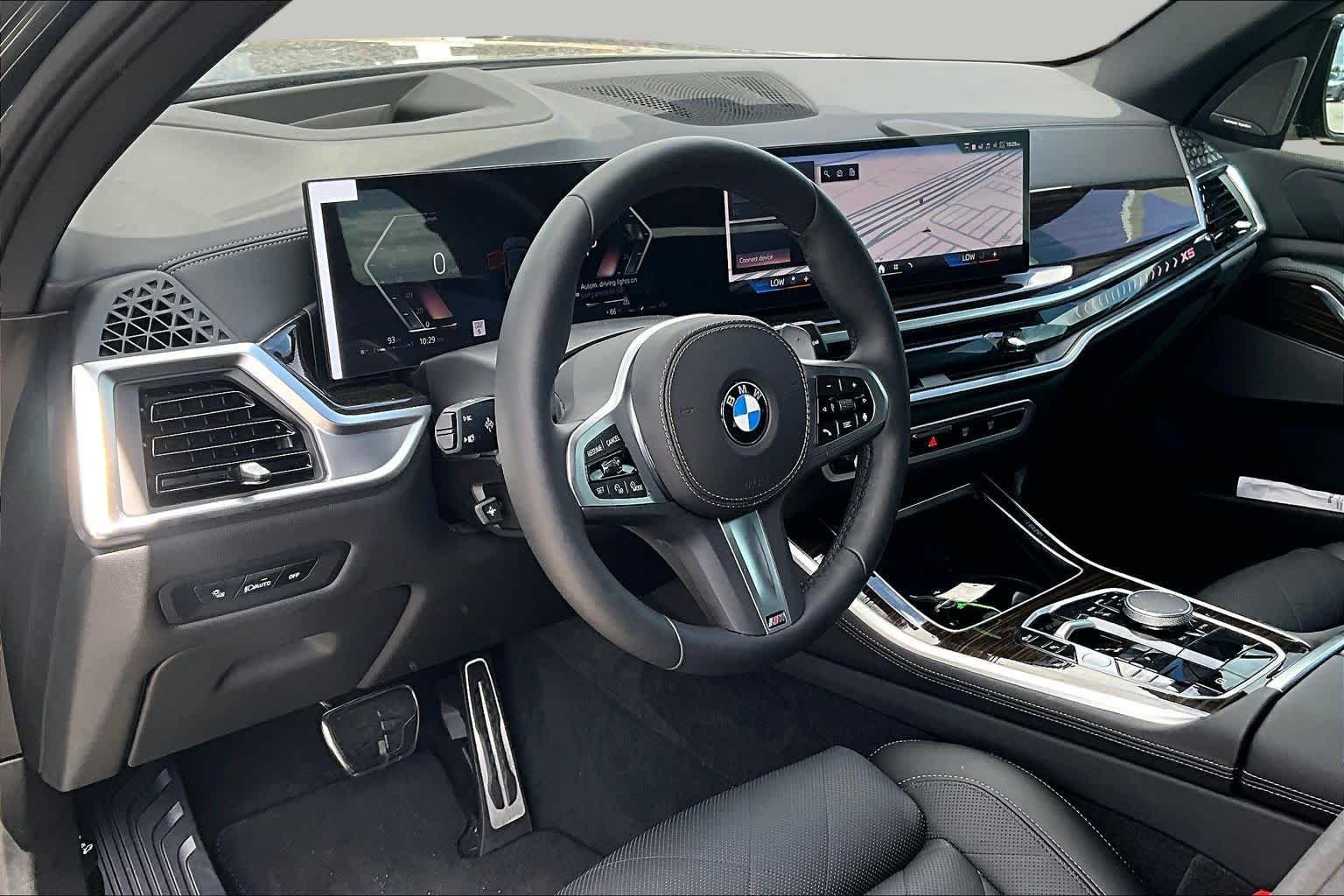 Used 2026 Dravit Grey Metallic BMW sDrive40i image 31