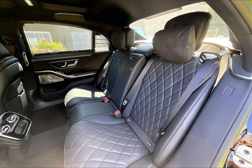 New 2027 Obsidian Black Metallic Mercedes-Benz S 580 image 10