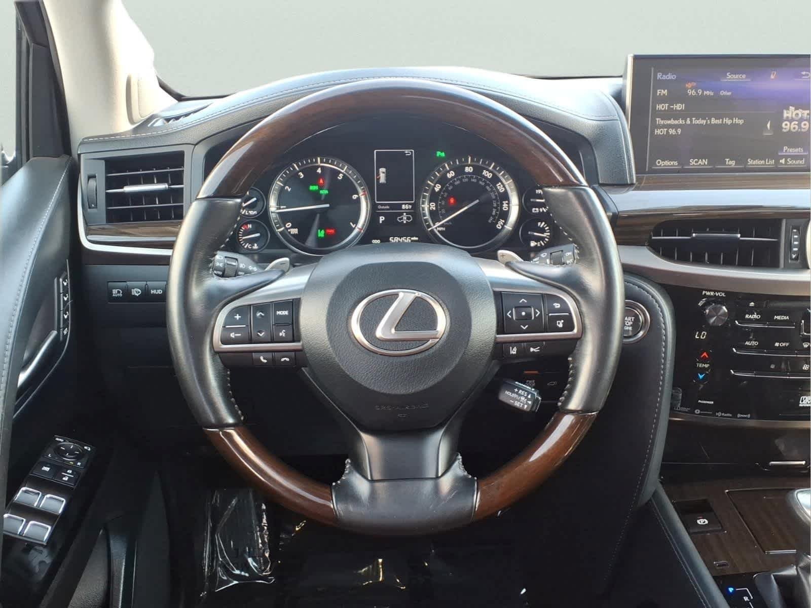Used 2019 Atomic Silver Lexus  image 19