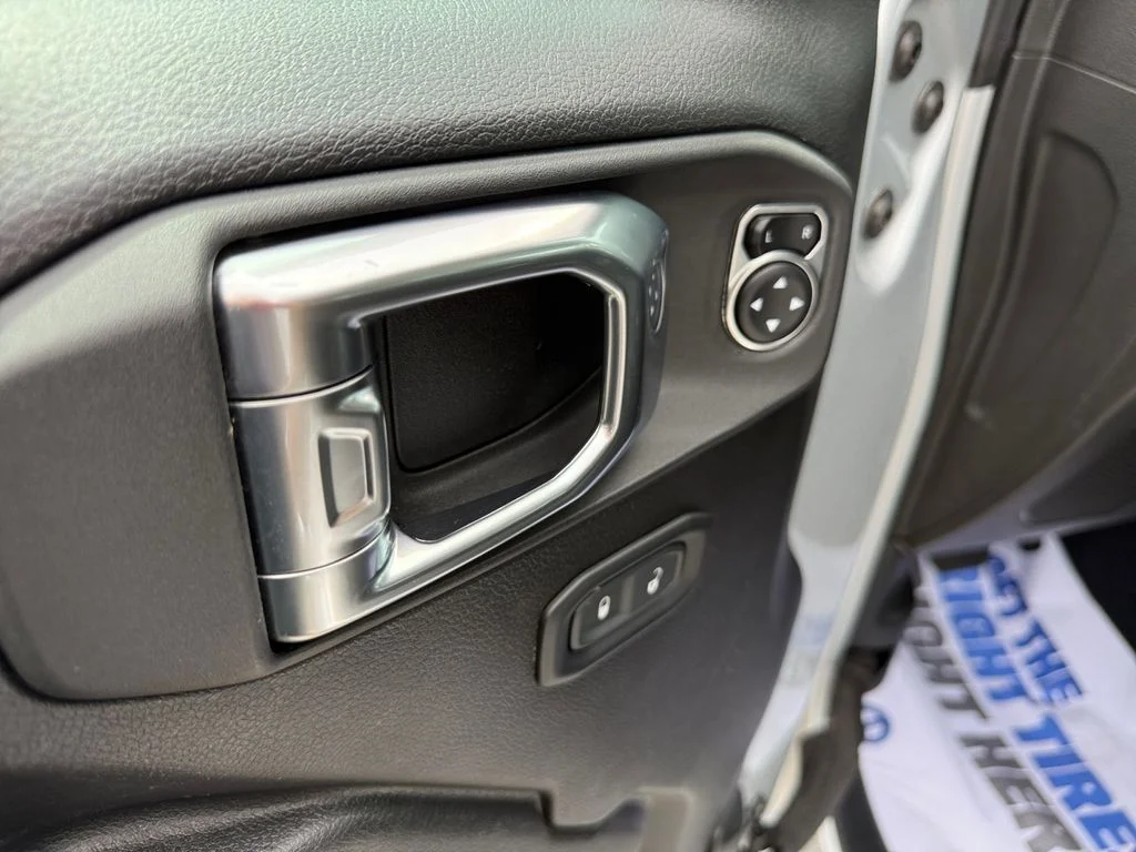 Used 2023 Silver Jeep Rubicon 4xe image 13