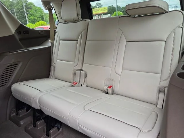 Used 2022 White GMC Denali image 12
