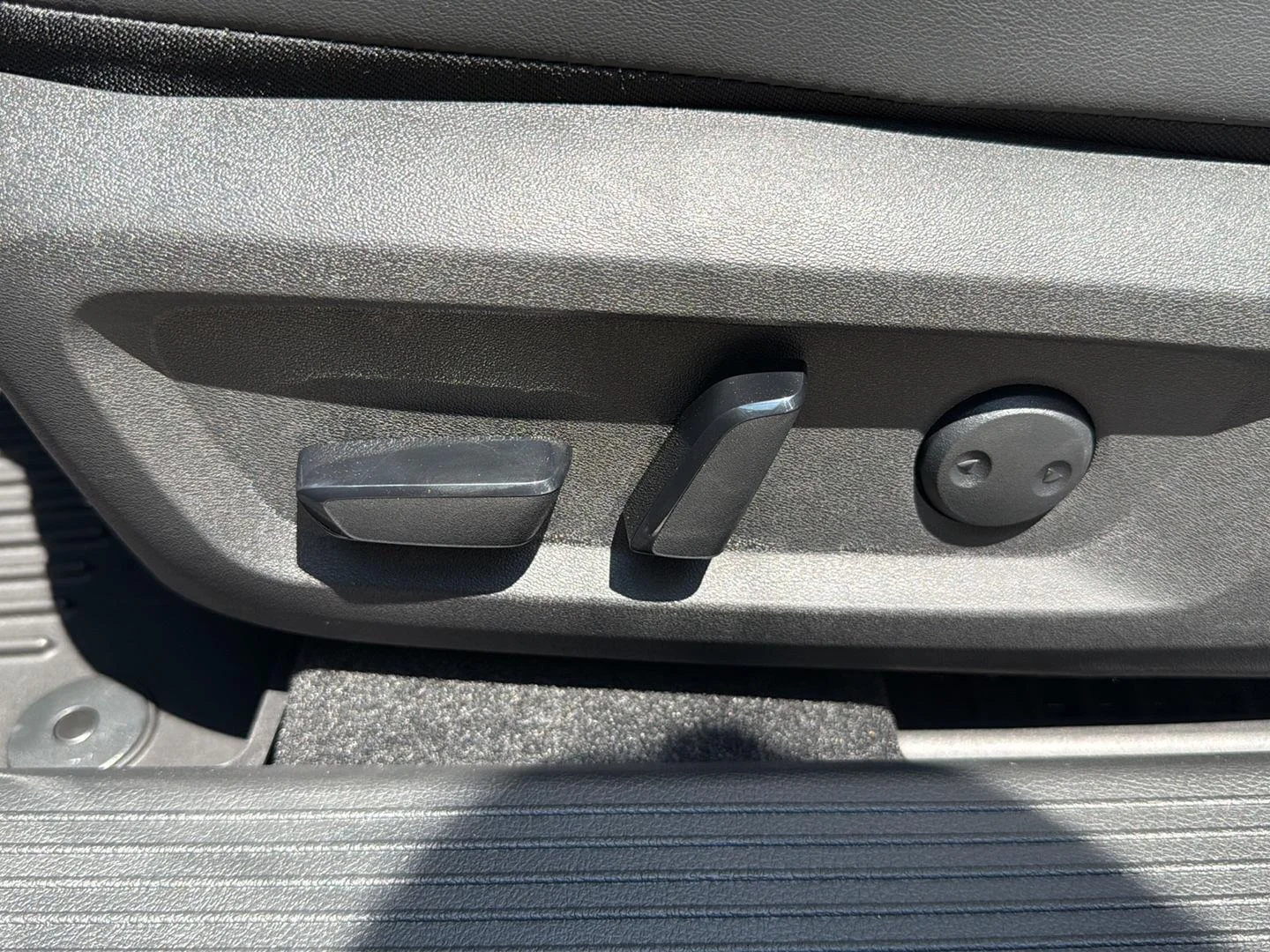New 2026 Boulder Gray Pearl/Super Black Nissan Platinum image 19