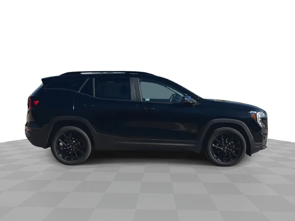 Used 2024 Black GMC SLE image 9