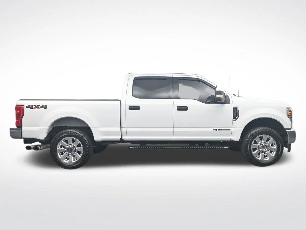 Used 2019 Oxford White Ford XLT image 4