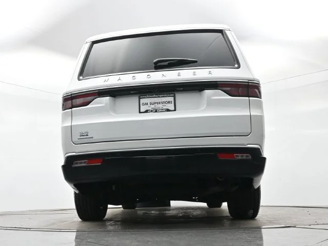 Used 2023 Bright White Clearcoat Jeep 4DR 4WD image 32