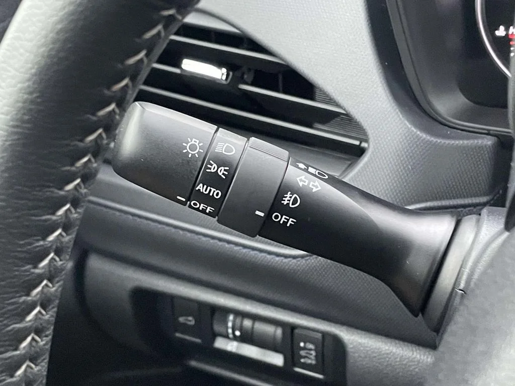 Used 2025 Magnetite Gray Metallic Subaru Limited image 12