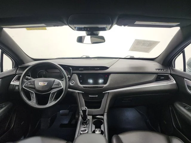 Used 2024 Silver Cadillac Luxury image 38