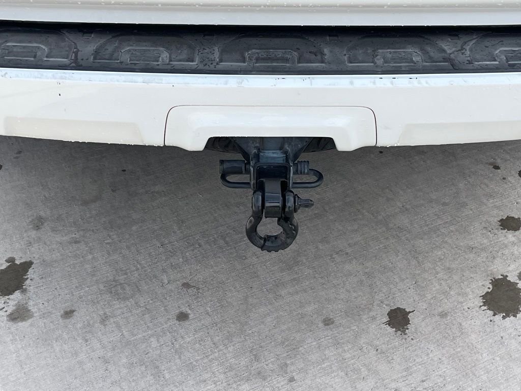 Used 2020 White Toyota SR5 image 8