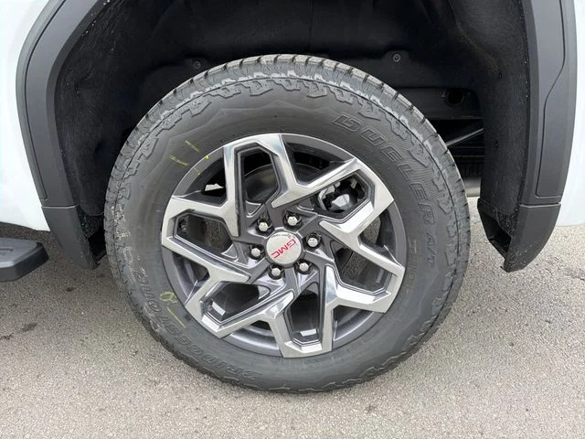 2026 GMC Sierra 1500 SLT - Photo 25