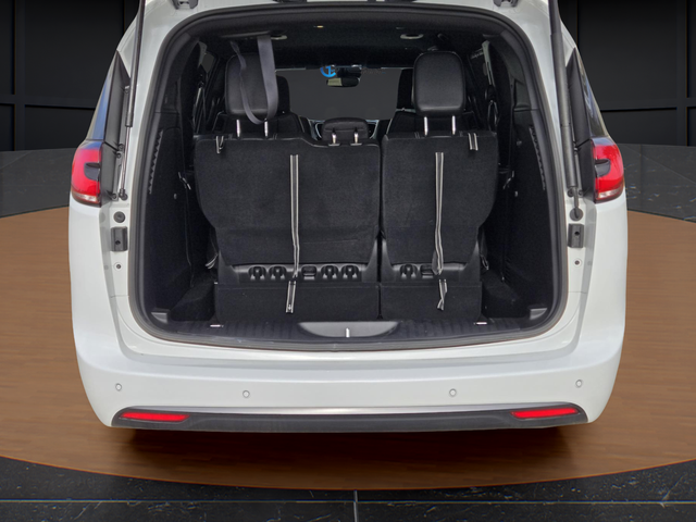 2026 Chrysler Pacifica Select - Photo 7