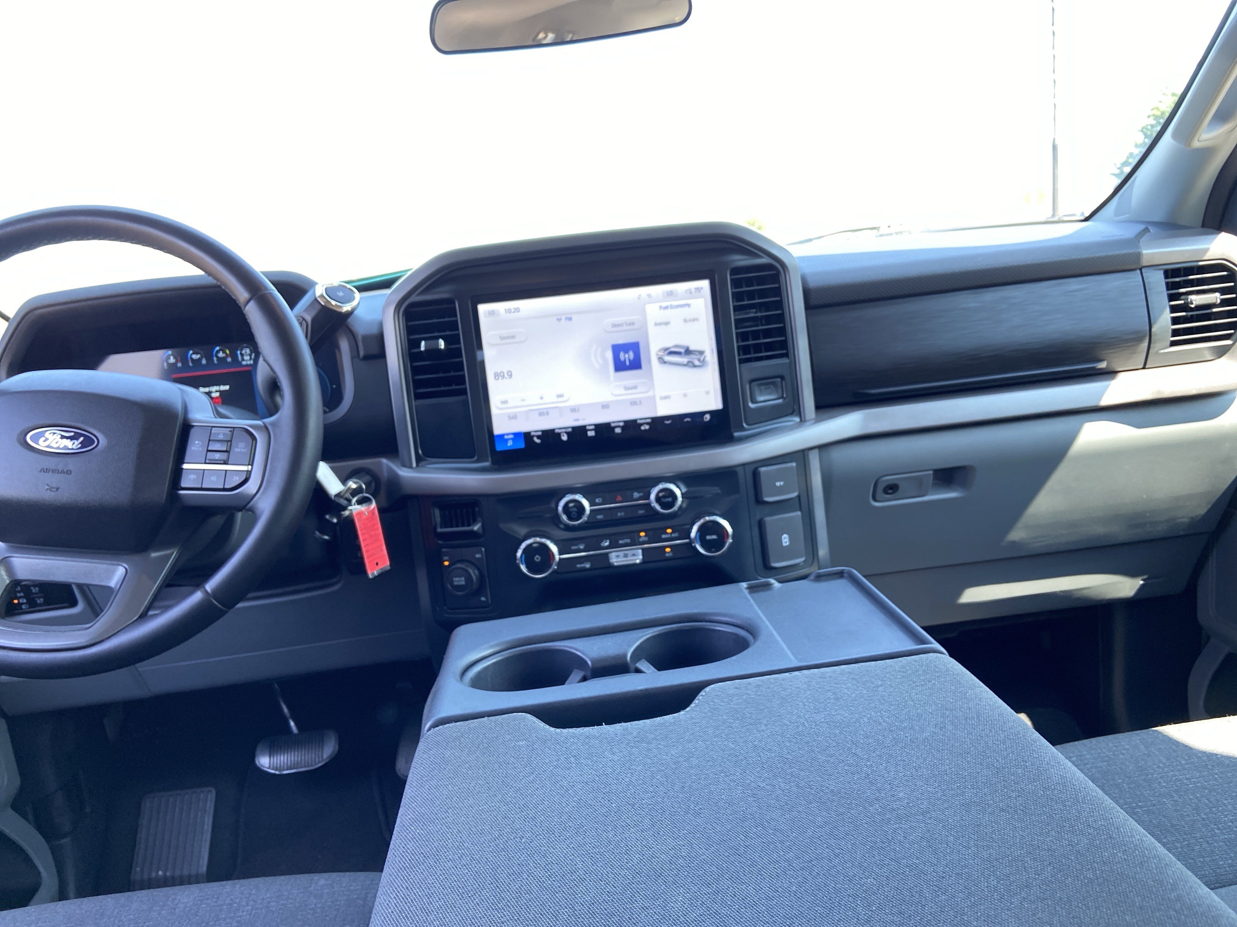 2025 Ford F-150 XLT - Photo 15