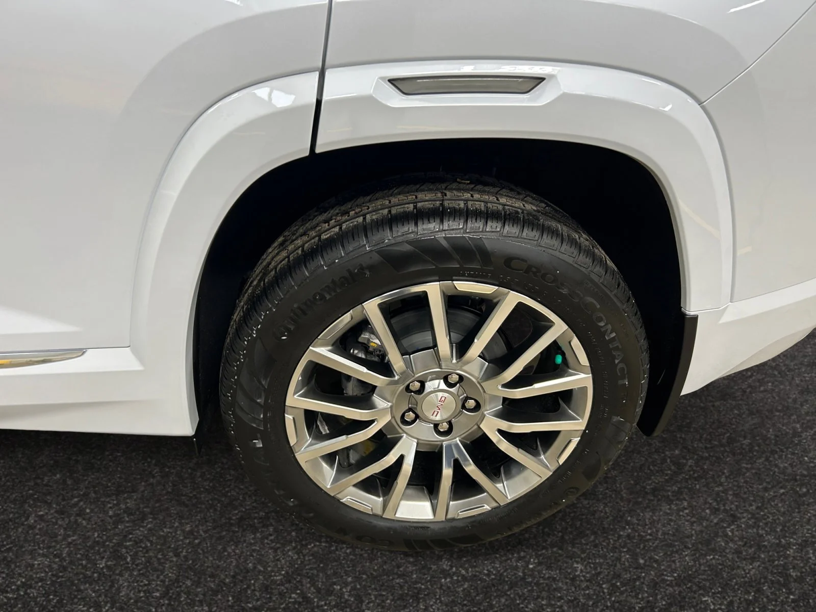 New 2026 Glacier White Tricoat GMC AWD Denali image 9