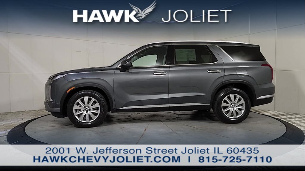 Used 2025 Gray Hyundai SEL image 4