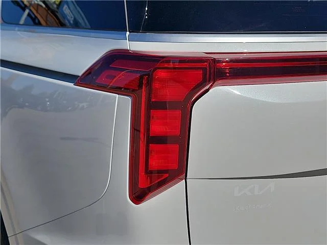 New 2027 Snow White KIA LX Passenger image 7