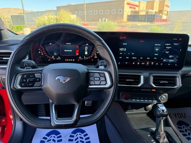 2025 Ford Mustang GT Premium - Photo 16