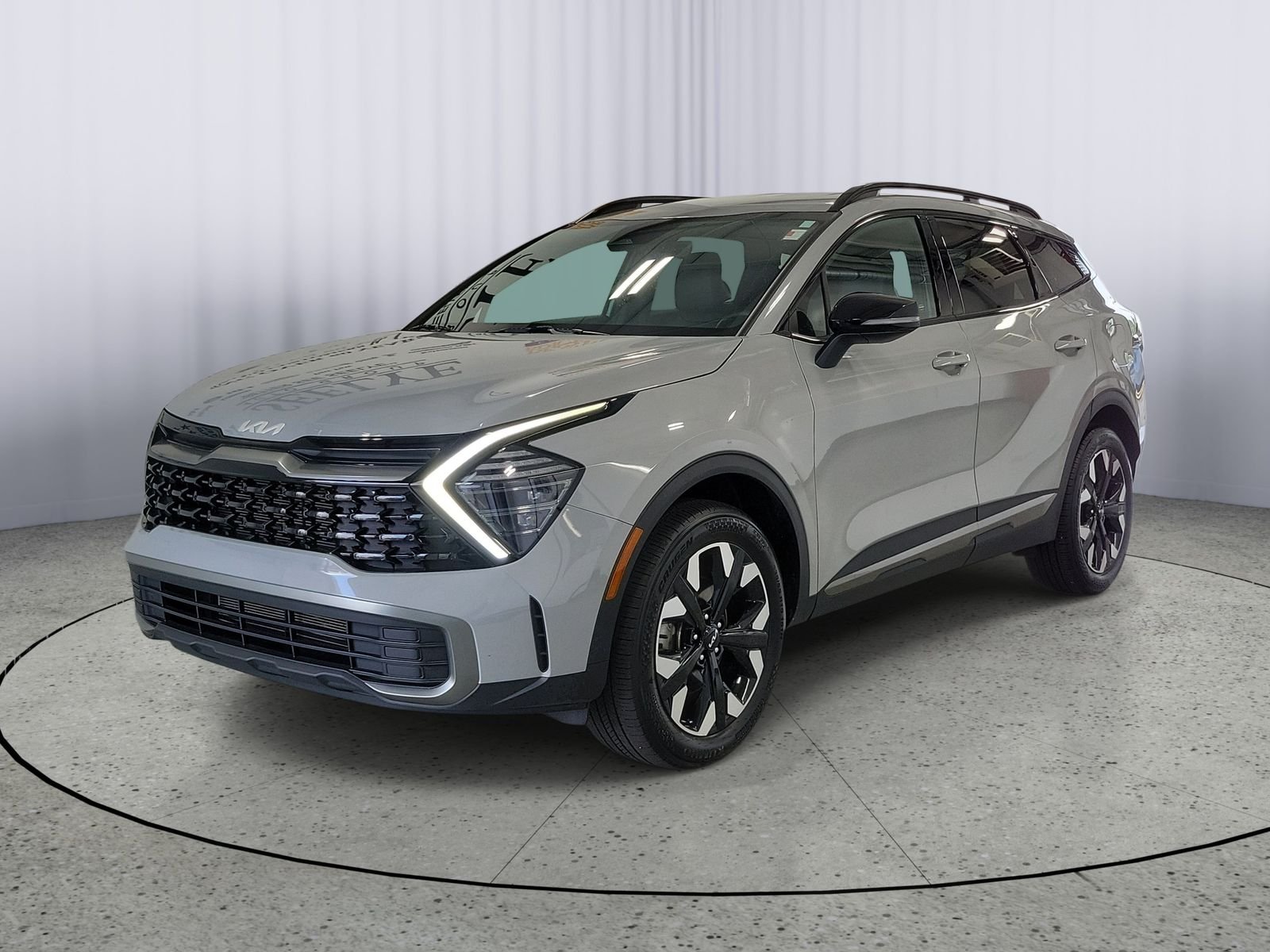 Used 2024 Gray Kia X-Line image 4