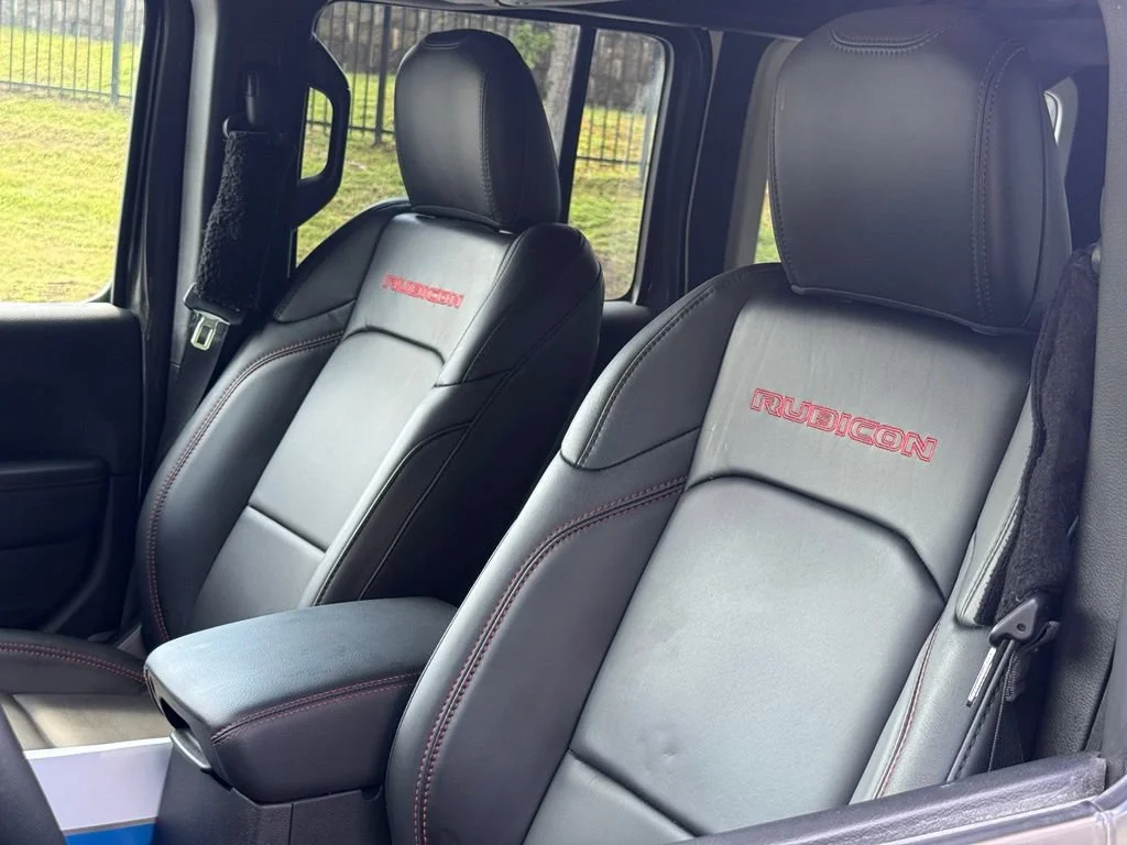Used 2025 Gray Jeep 4-Door Recon 4x4 image 18