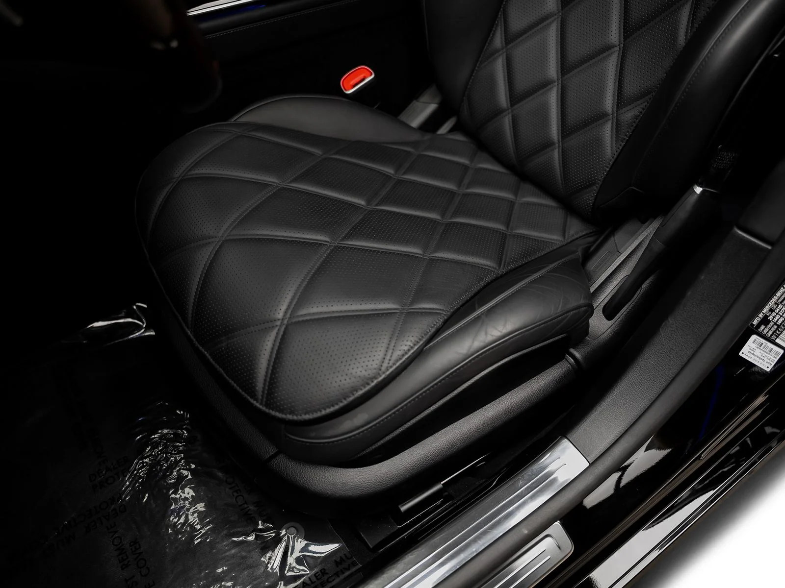 Used 2024 Black Mercedes-Benz Maybach S 580 image 35