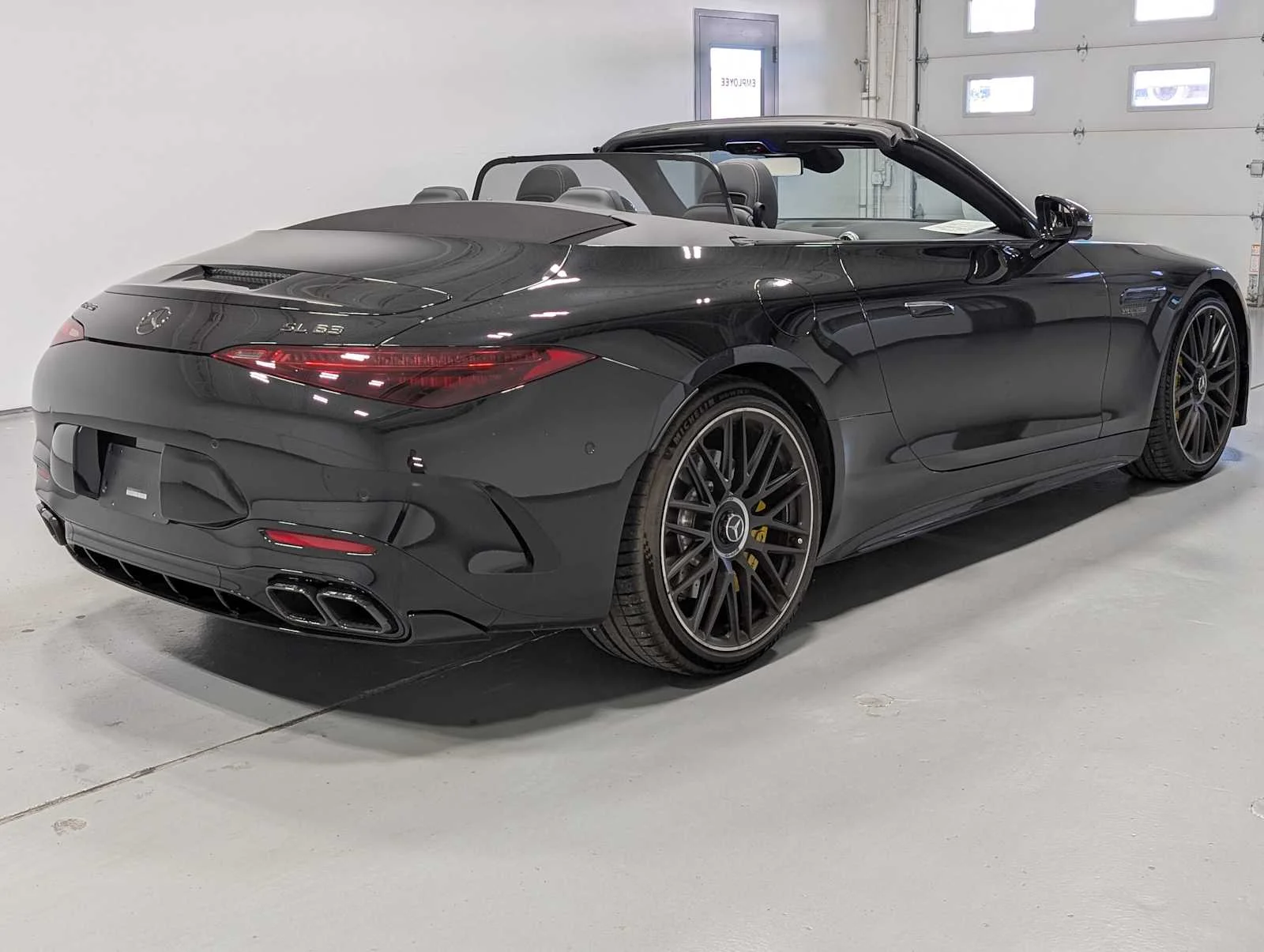 Used 2022 Obsidian Black Metallic Mercedes-Benz AMG® SL 63 image 9
